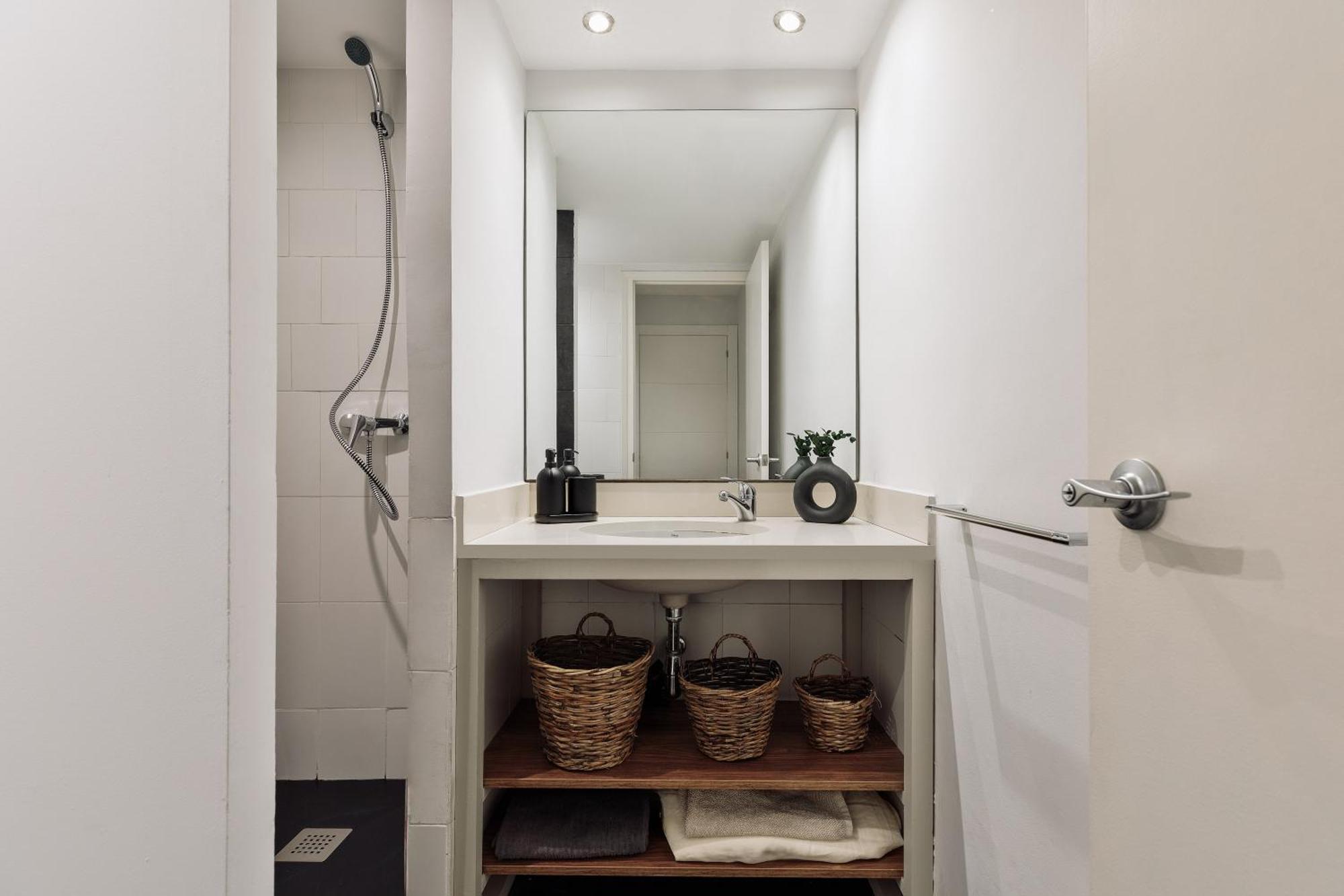 Aiguablava - 1 Bedroom And Pool In Pedralbes Barcelone